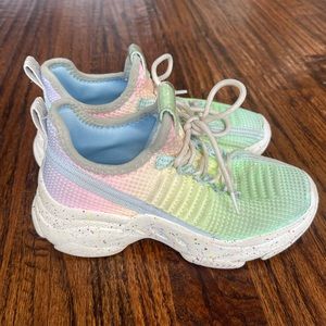 Steve Madden girls maxima sneaker size 12M